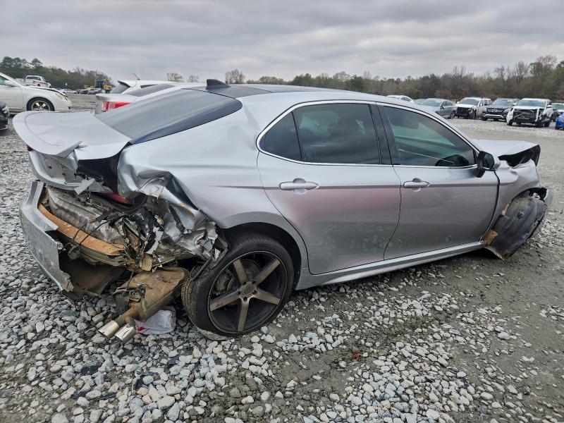 2018 TOYOTA CAMRY XSE #3315993088