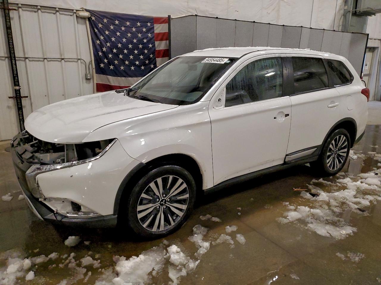 MITSUBISHI OUTLANDER SE