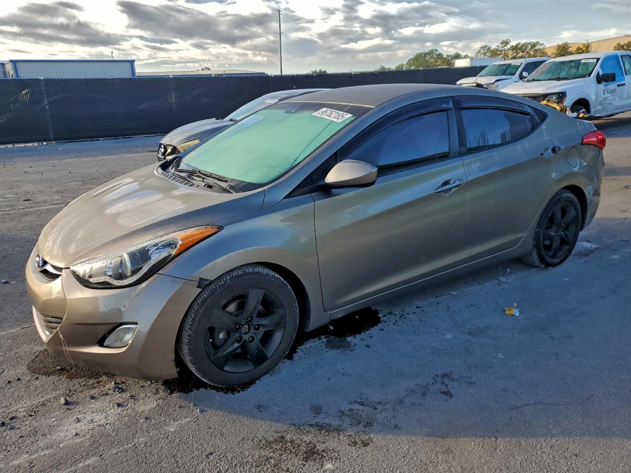 Lot #3315909137 2013 HYUNDAI ELANTRA GL