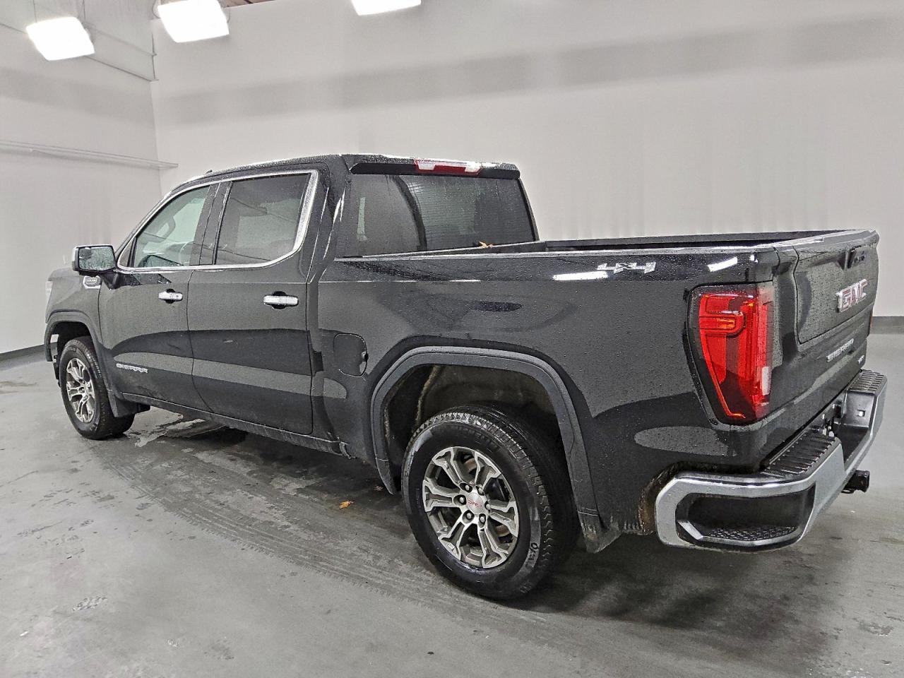 GMC SIERRA K1500 SLT