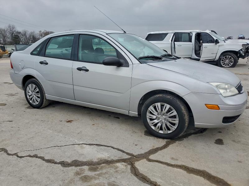 2005 FORD FOCUS ZX4 #3309536619