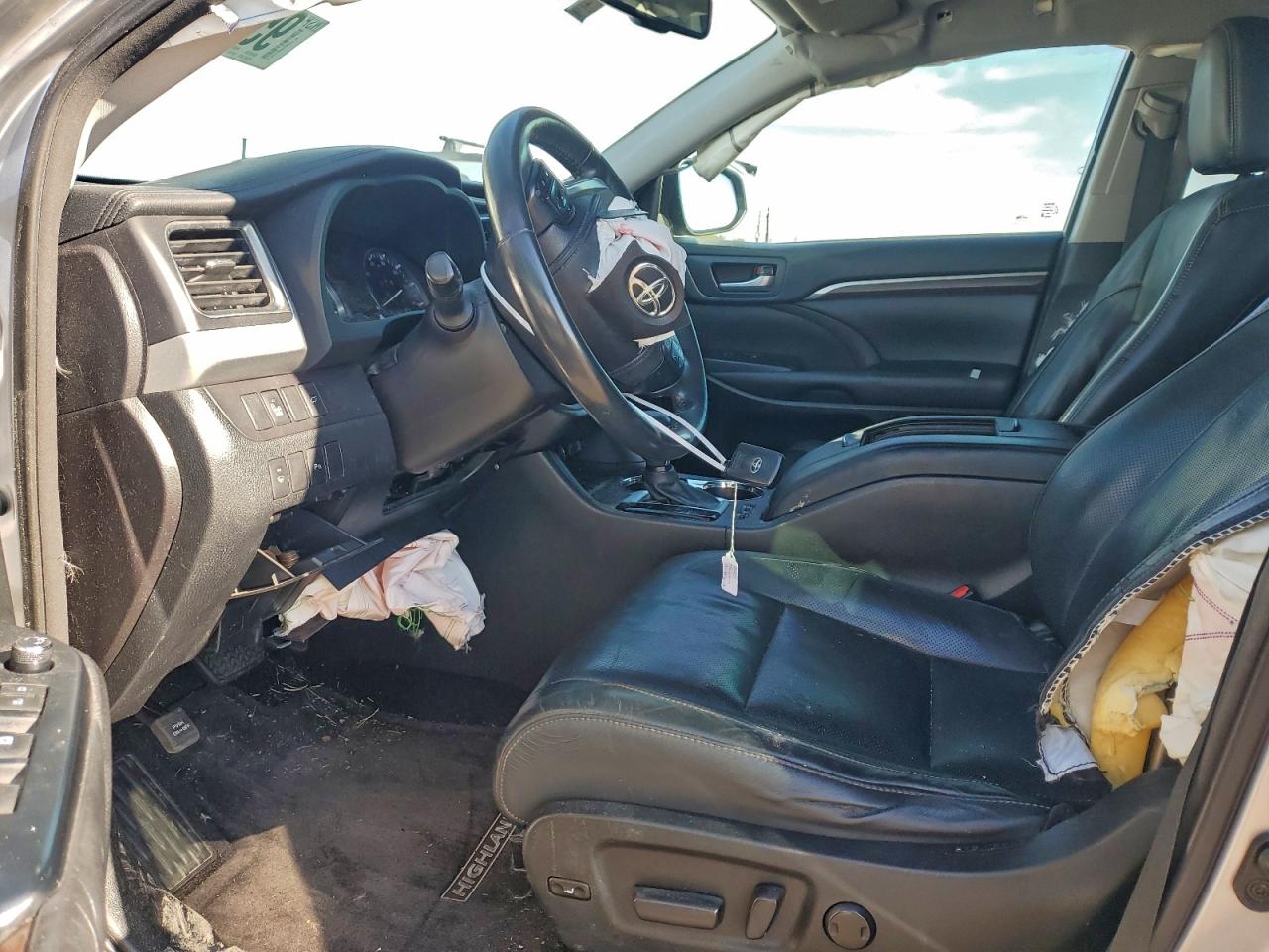 Lot #3311747758 2015 TOYOTA HIGHLANDER