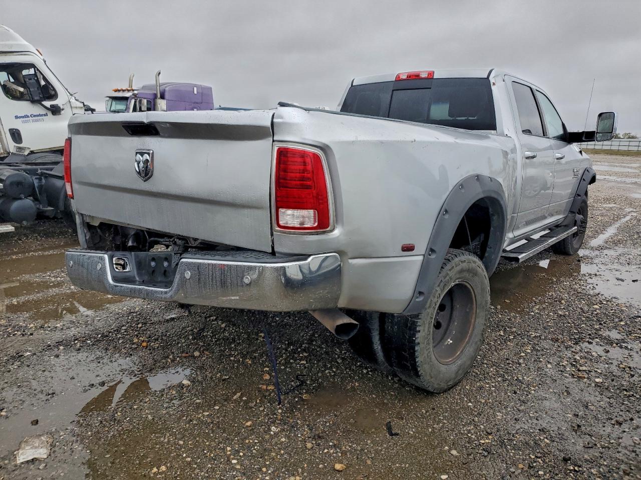 Lot #3305272335 2016 RAM 3500 LARAM