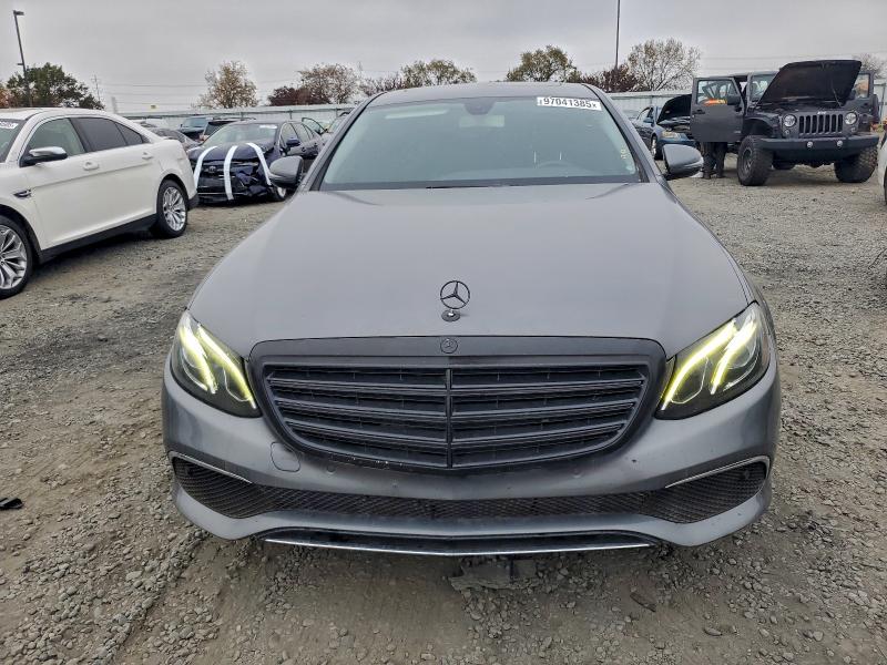 2017 MERCEDES-BENZ E 300 #3315707469