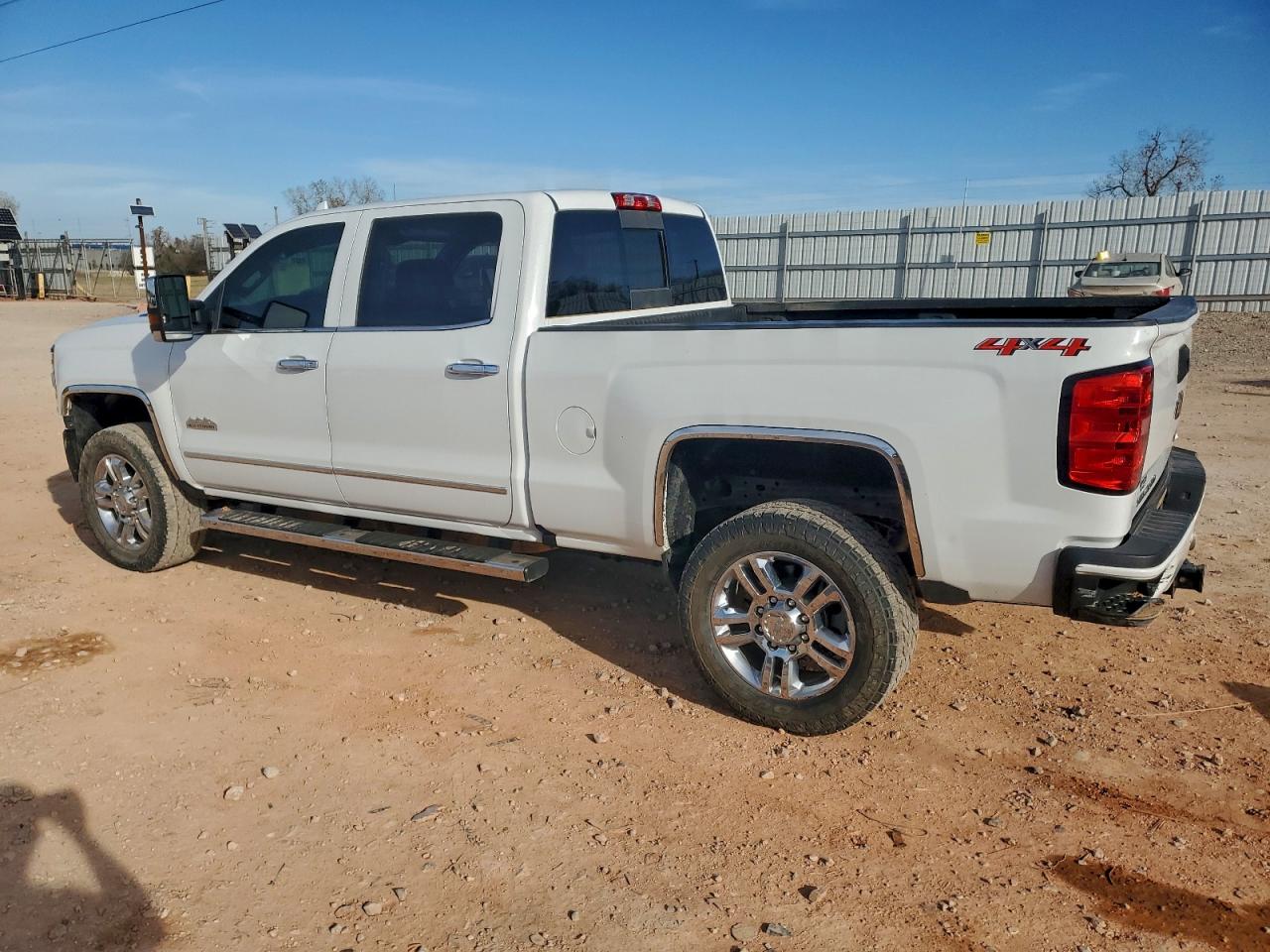 CHEVROLET SILVERADO K2500 HIGH COUNTRY