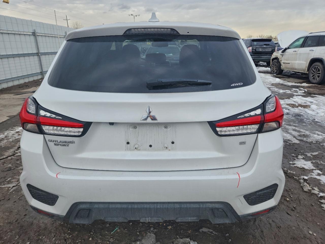 MITSUBISHI OUTLANDER S/SE