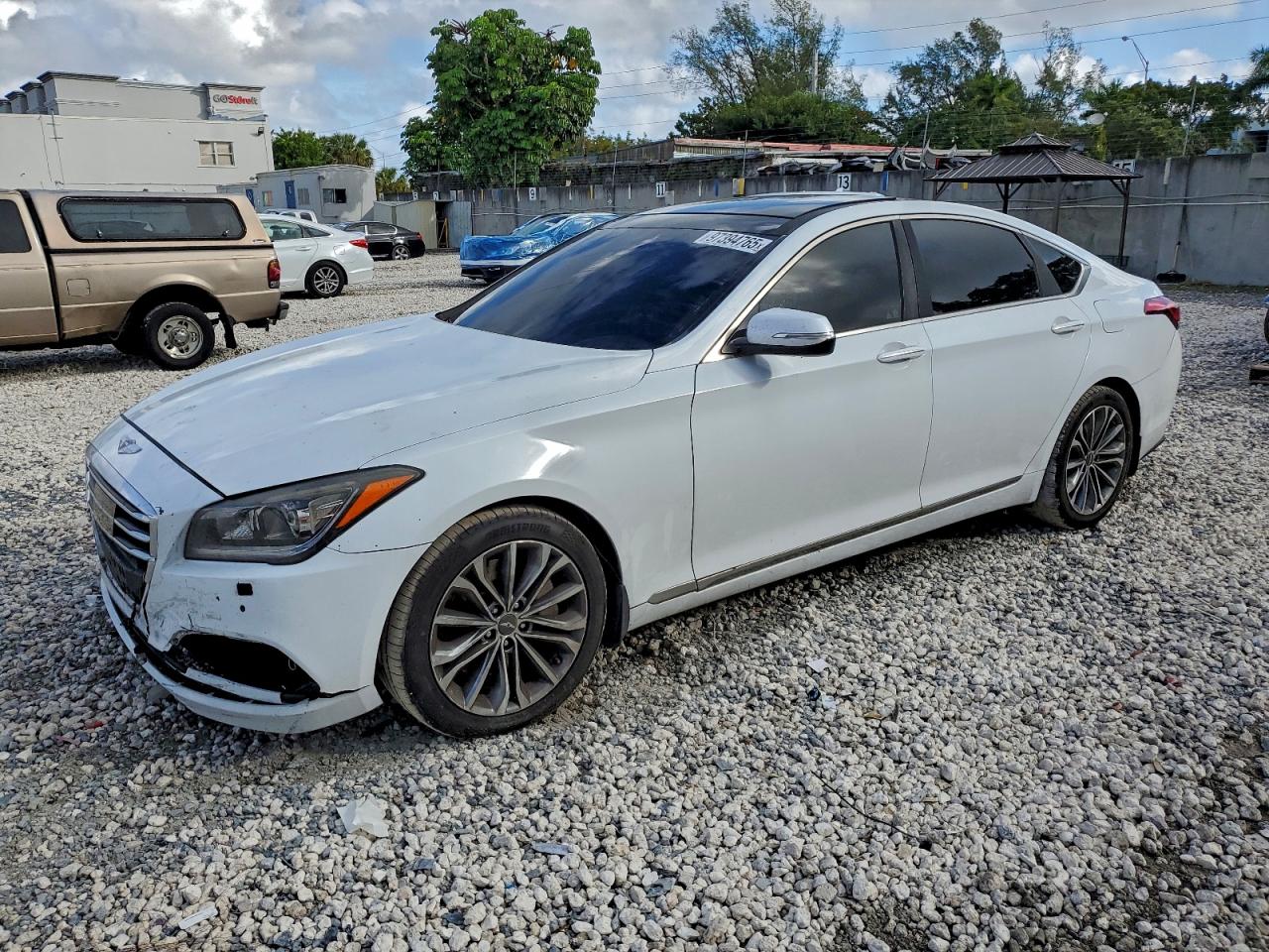  Salvage Hyundai Genesis