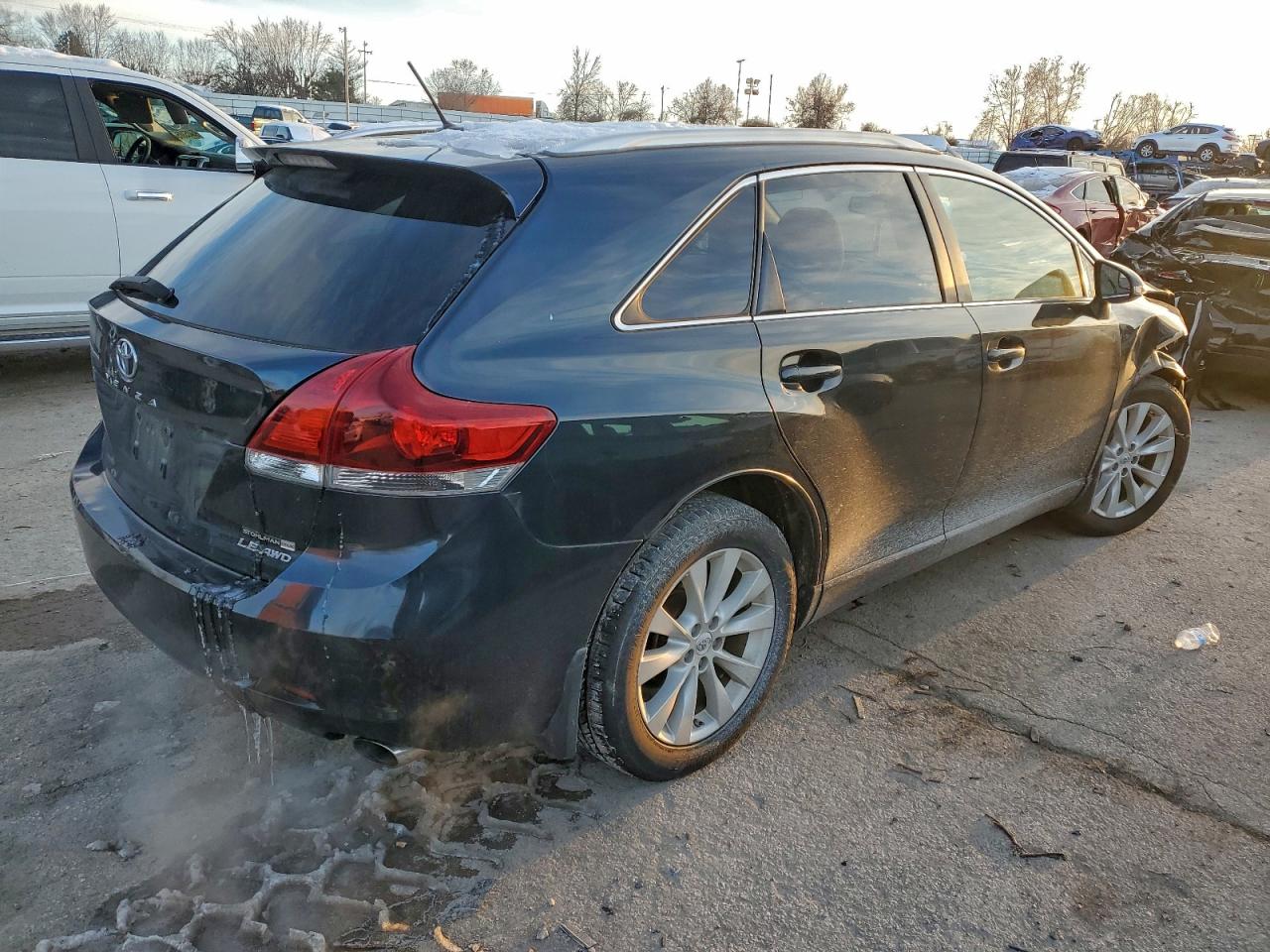 TOYOTA VENZA LE