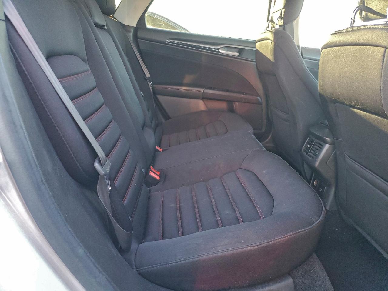 FORD FUSION SE HYBRID