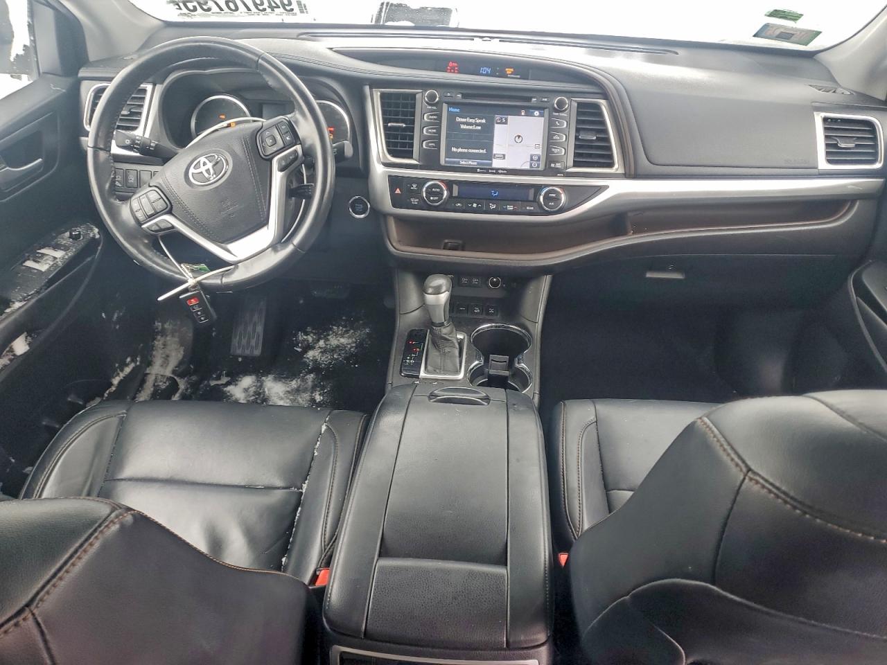 TOYOTA HIGHLANDER SE