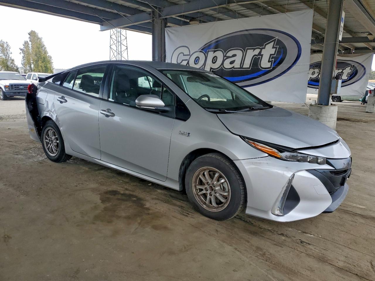 TOYOTA PRIUS PRIME LE