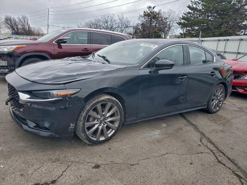 2019 MAZDA 3 PREMIUM #3318808954