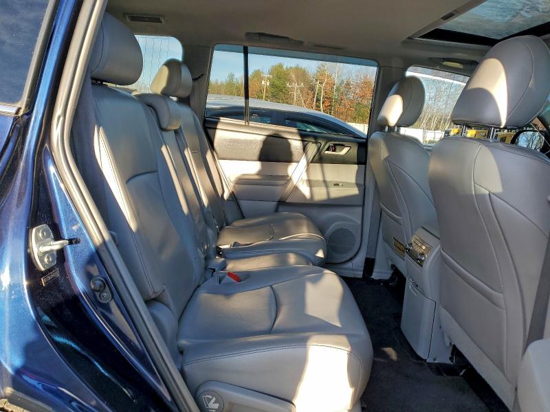 2013 TOYOTA HIGHLANDER #3316736423