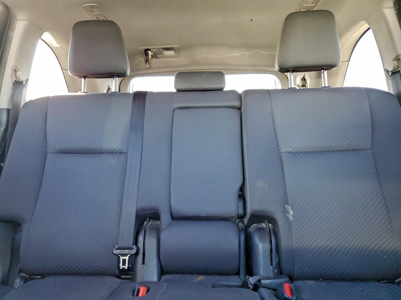 Lot #3318017501 2019 TOYOTA HIGHLANDER