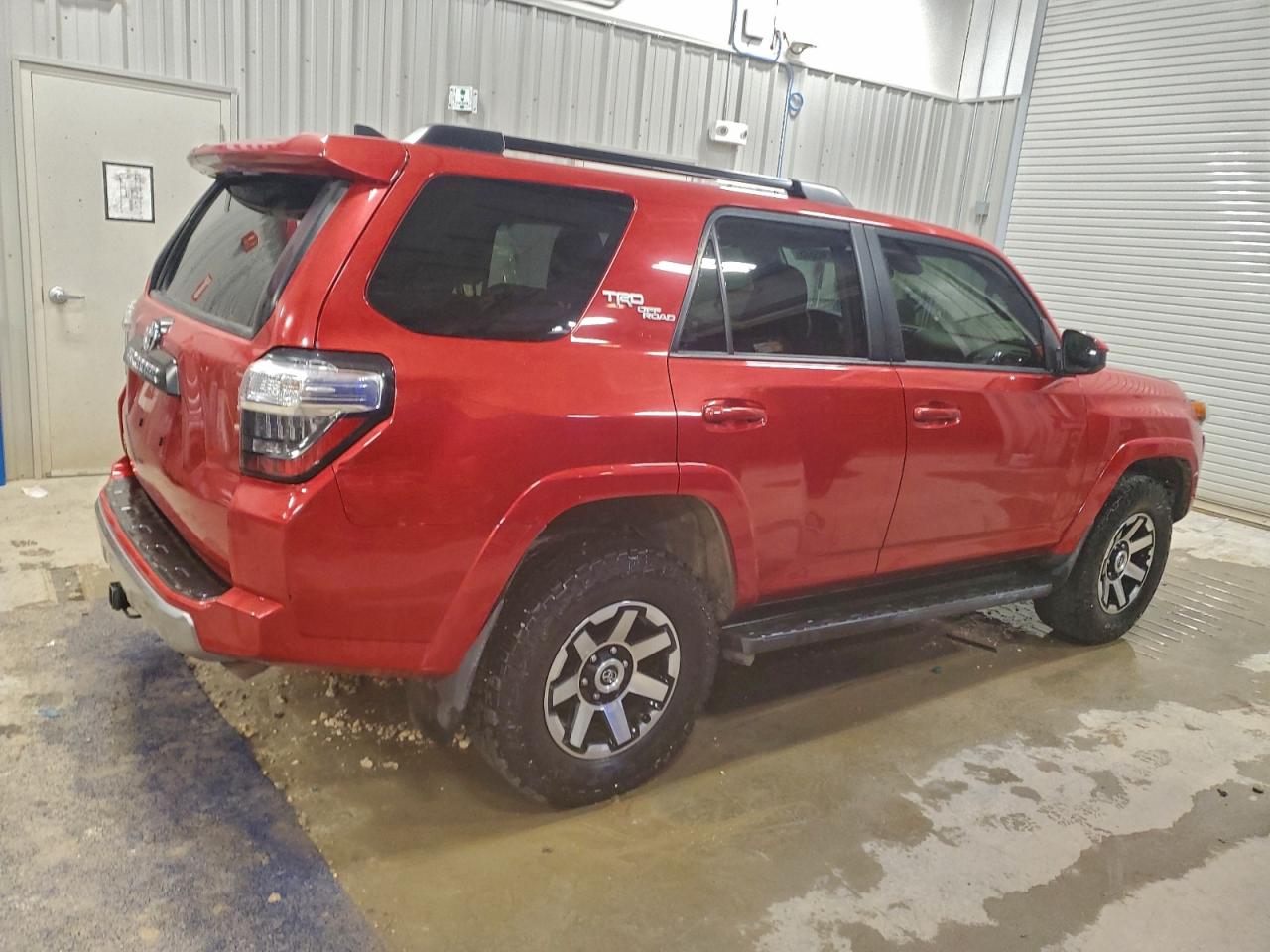 TOYOTA 4RUNNER SR5/SR5 PREMIUM