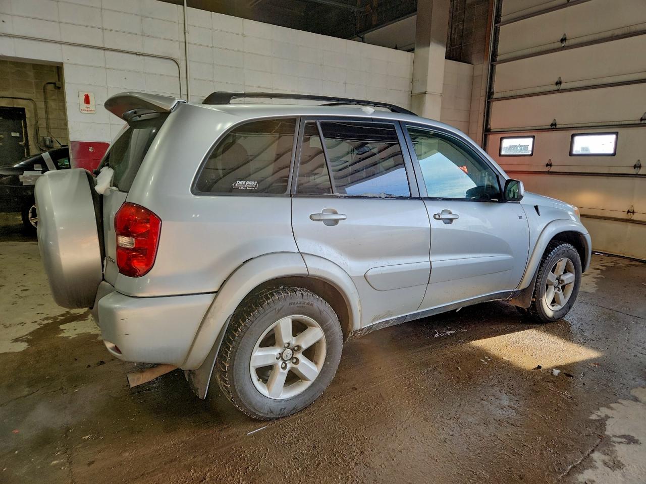 Lot #3302804926 2004 TOYOTA RAV4