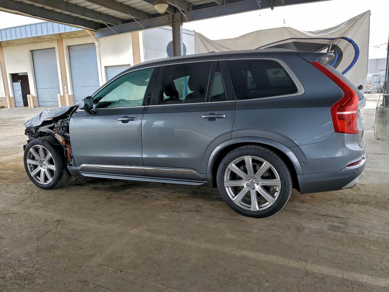 VOLVO XC90 T8