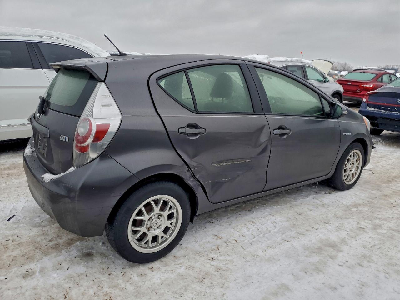 TOYOTA PRIUS C