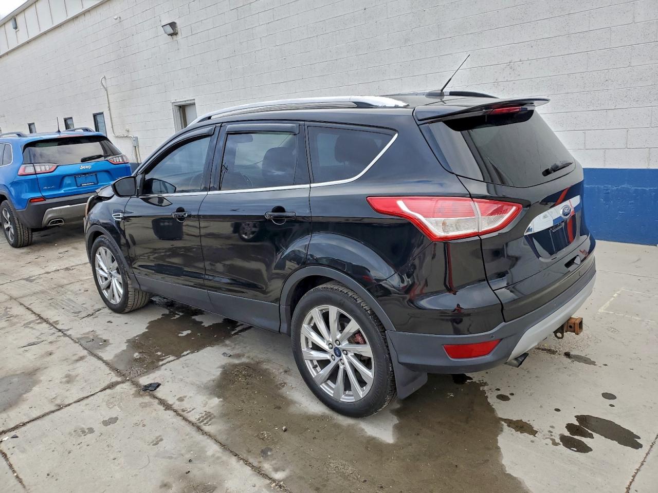 FORD ESCAPE TITANIUM