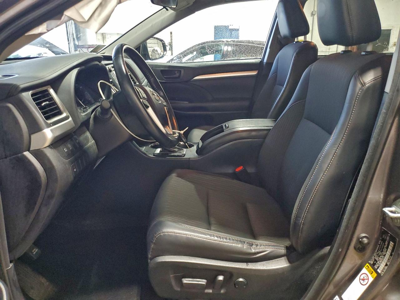 TOYOTA HIGHLANDER LE