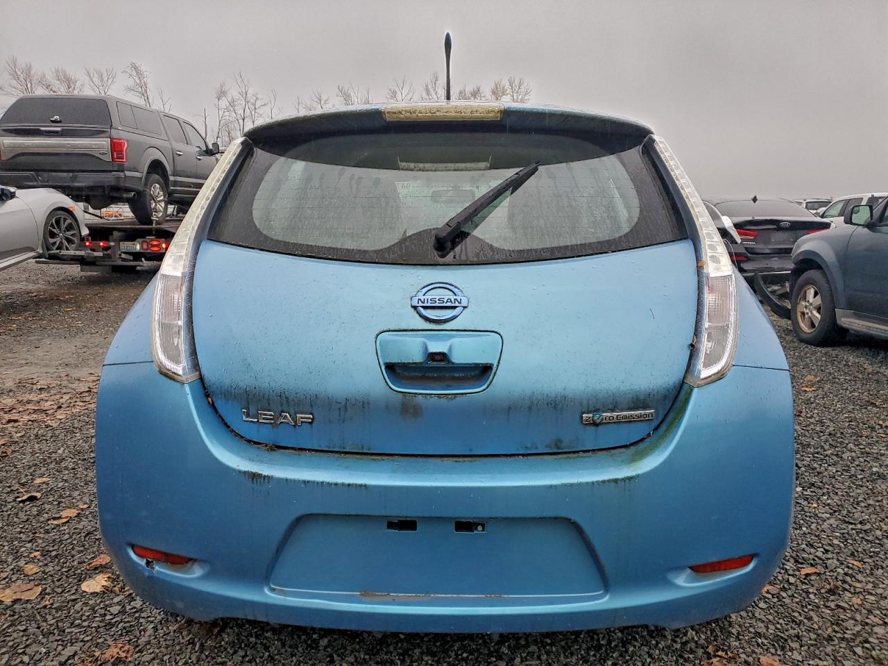 NISSAN LEAF SV