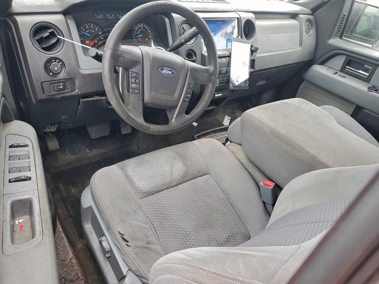 FORD F-150 SUPER CAB