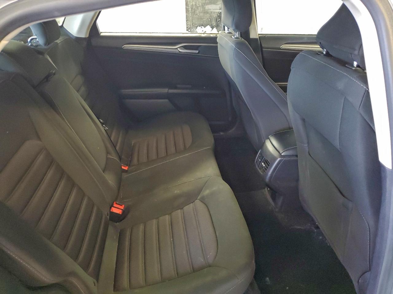 FORD FUSION SE HYBRID