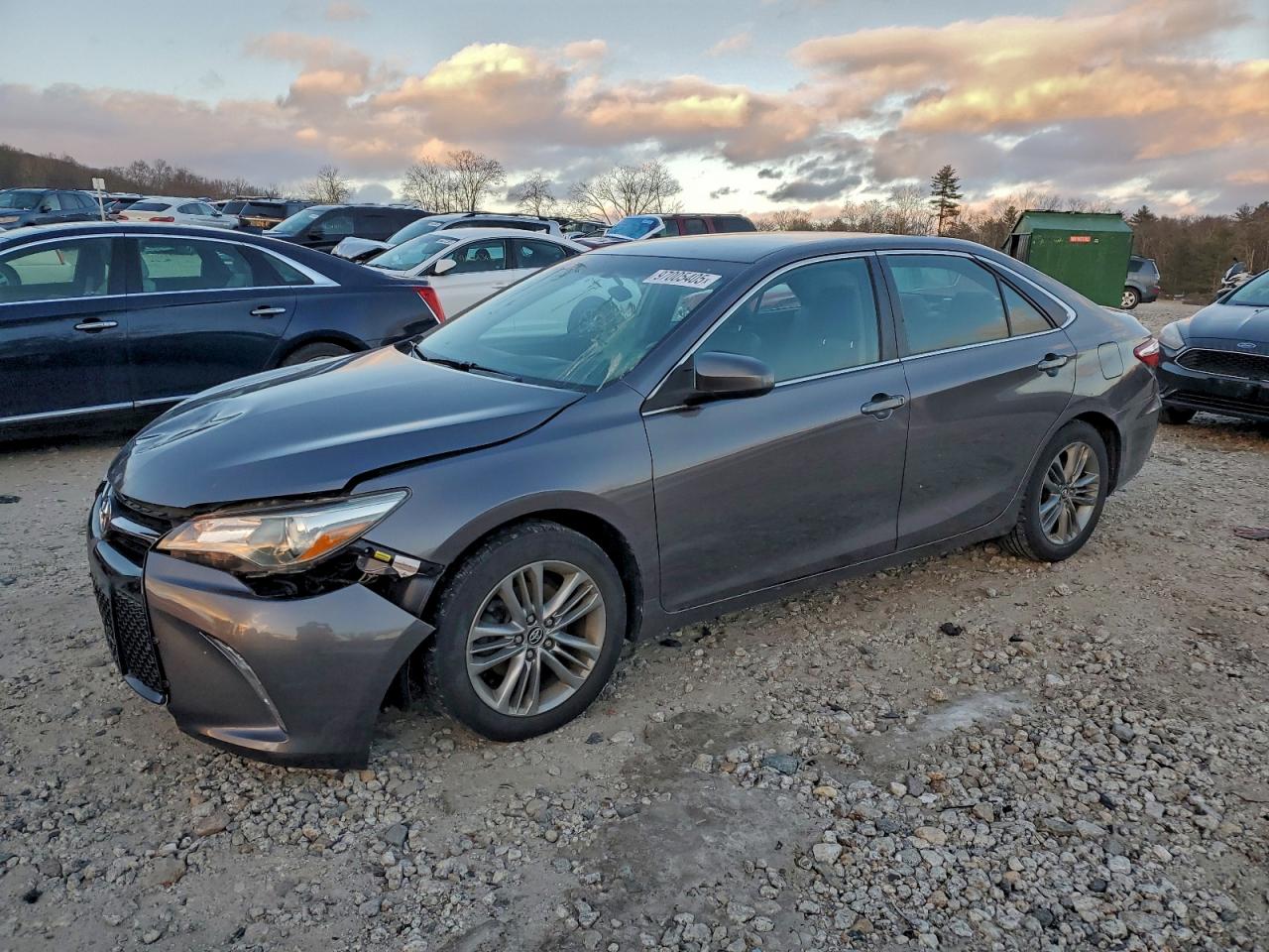 TOYOTA CAMRY LE