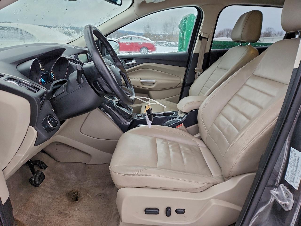 FORD ESCAPE TITANIUM