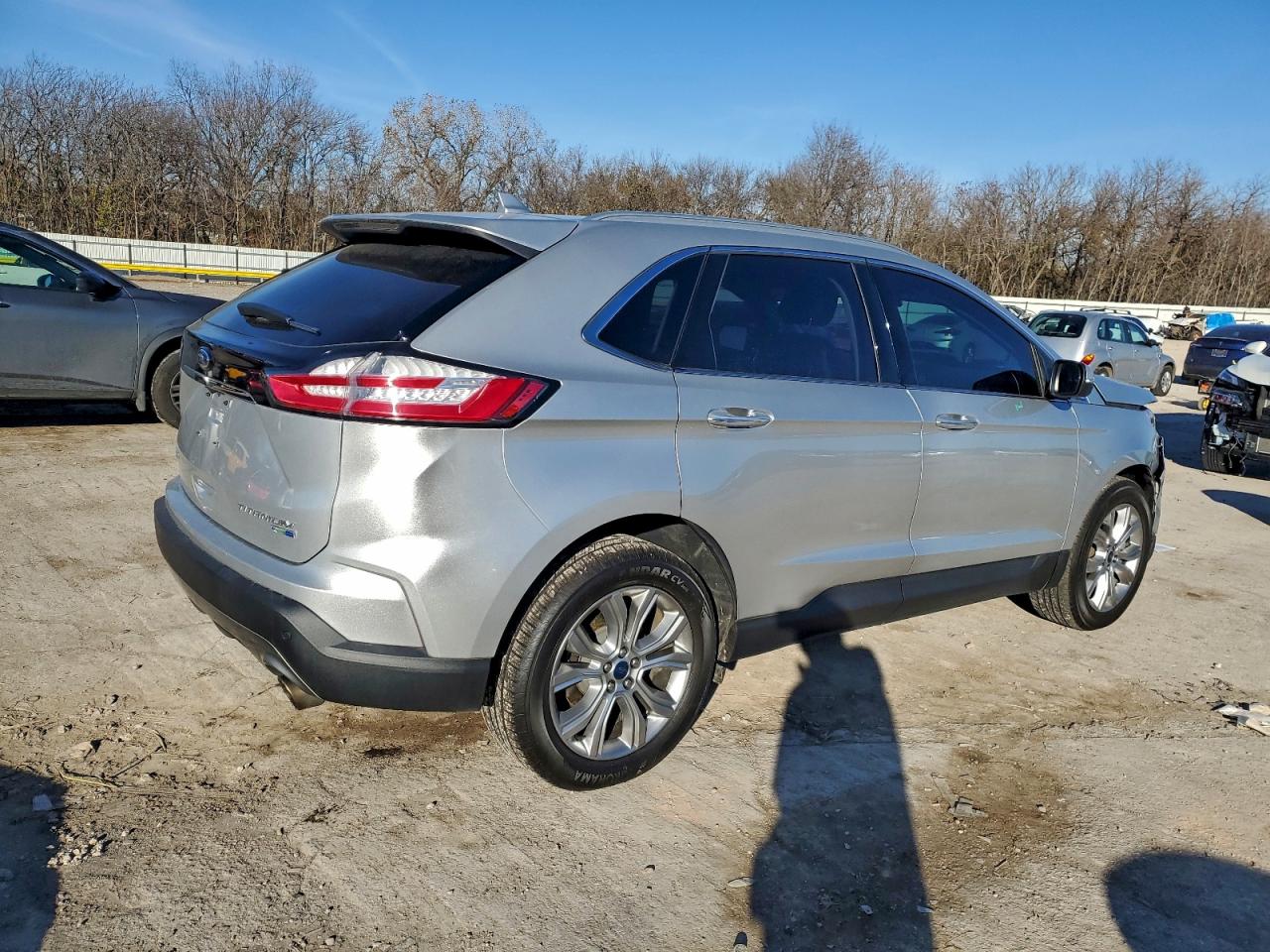FORD EDGE TITANIUM