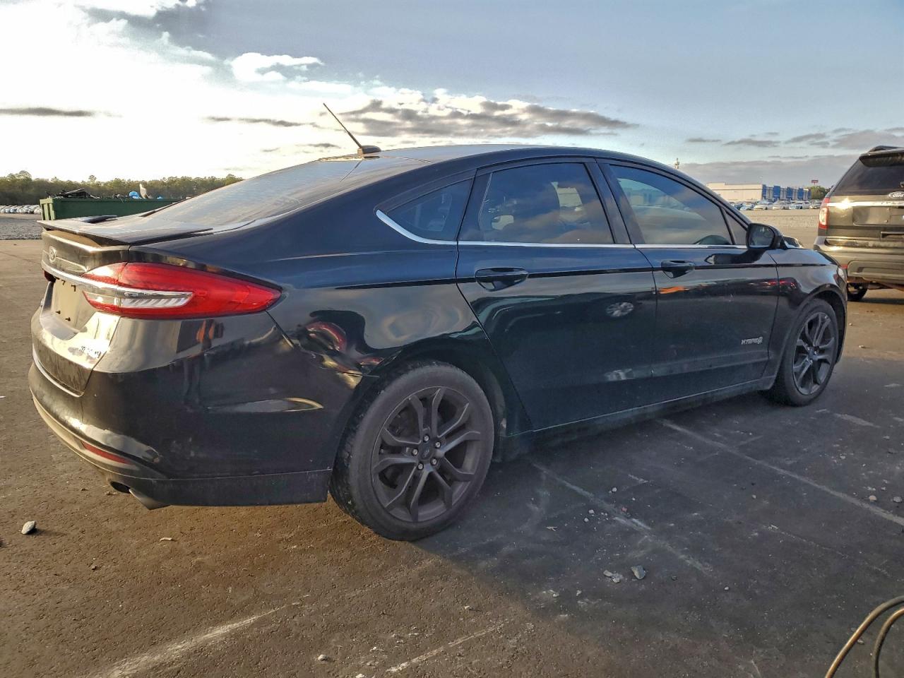 Lot #3315984204 2018 FORD FUSION SE