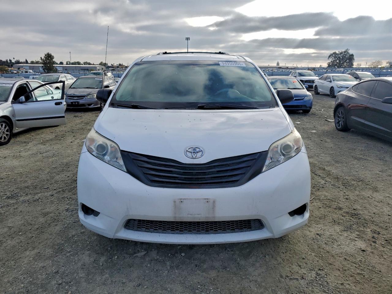TOYOTA SIENNA