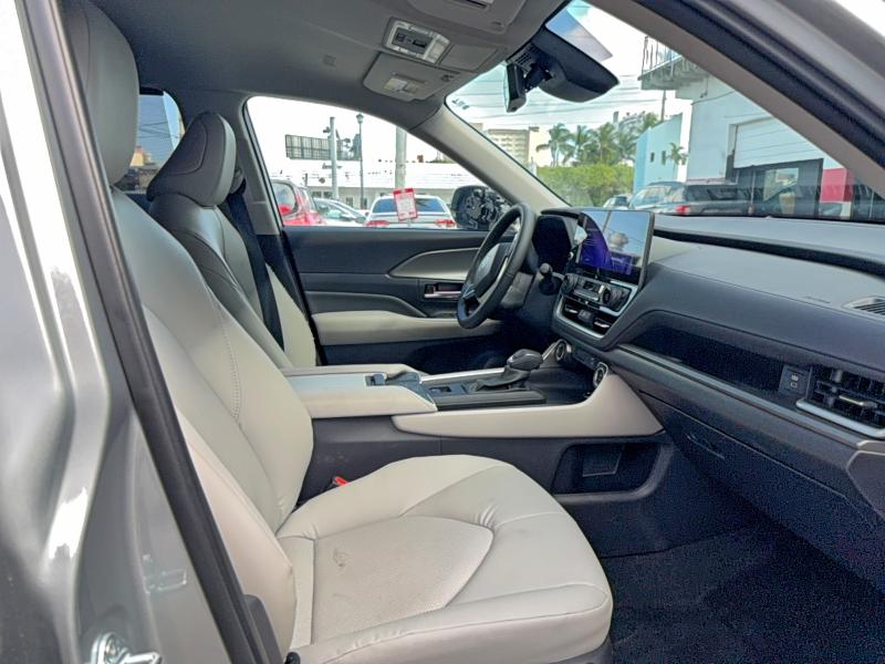 2025 TOYOTA GRAND HIGH #3303730441