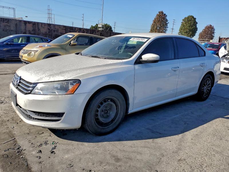 2015 VOLKSWAGEN PASSAT S #3309608576