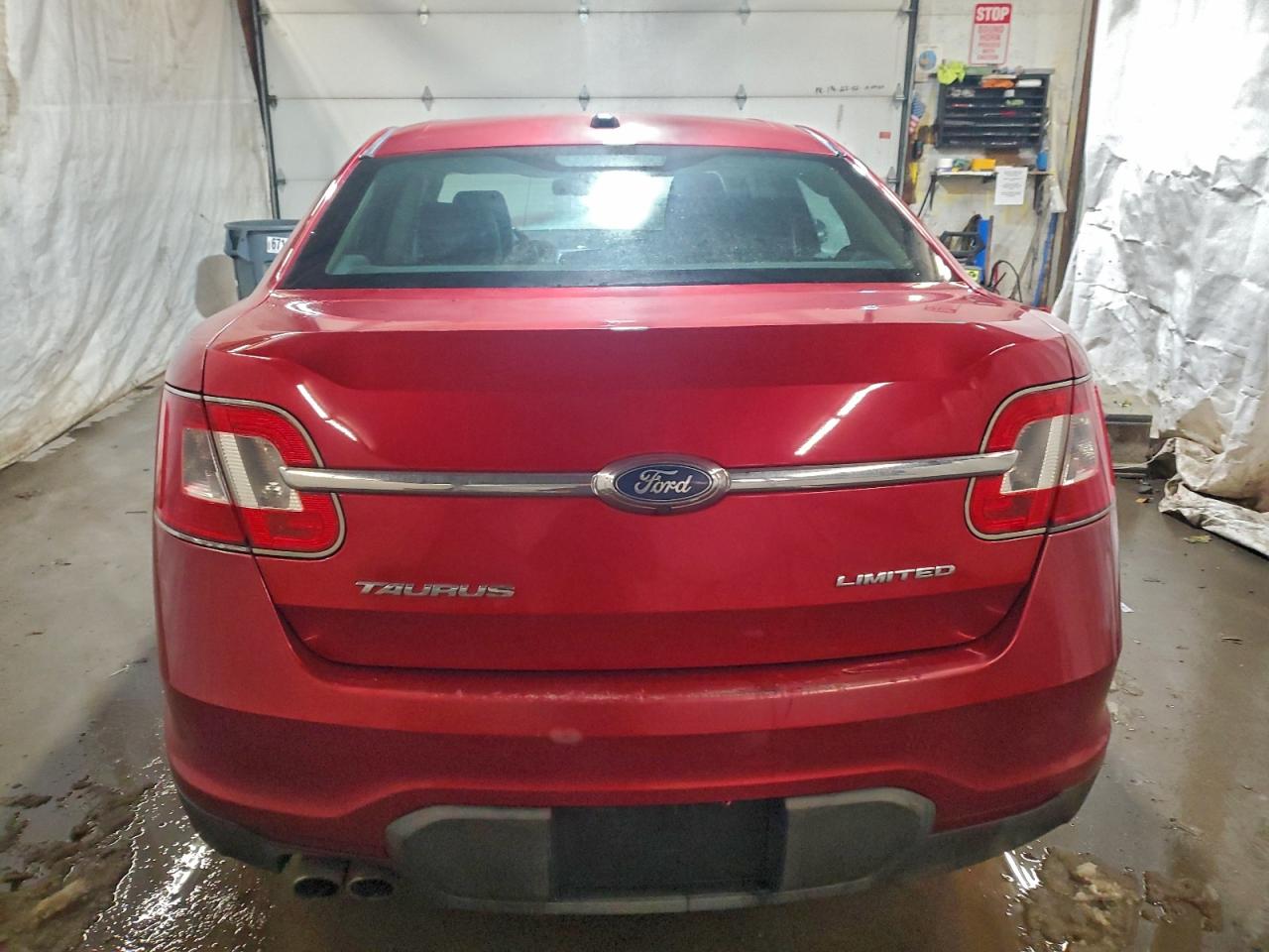 Lot #3315962134 2011 FORD TAURUS LIM