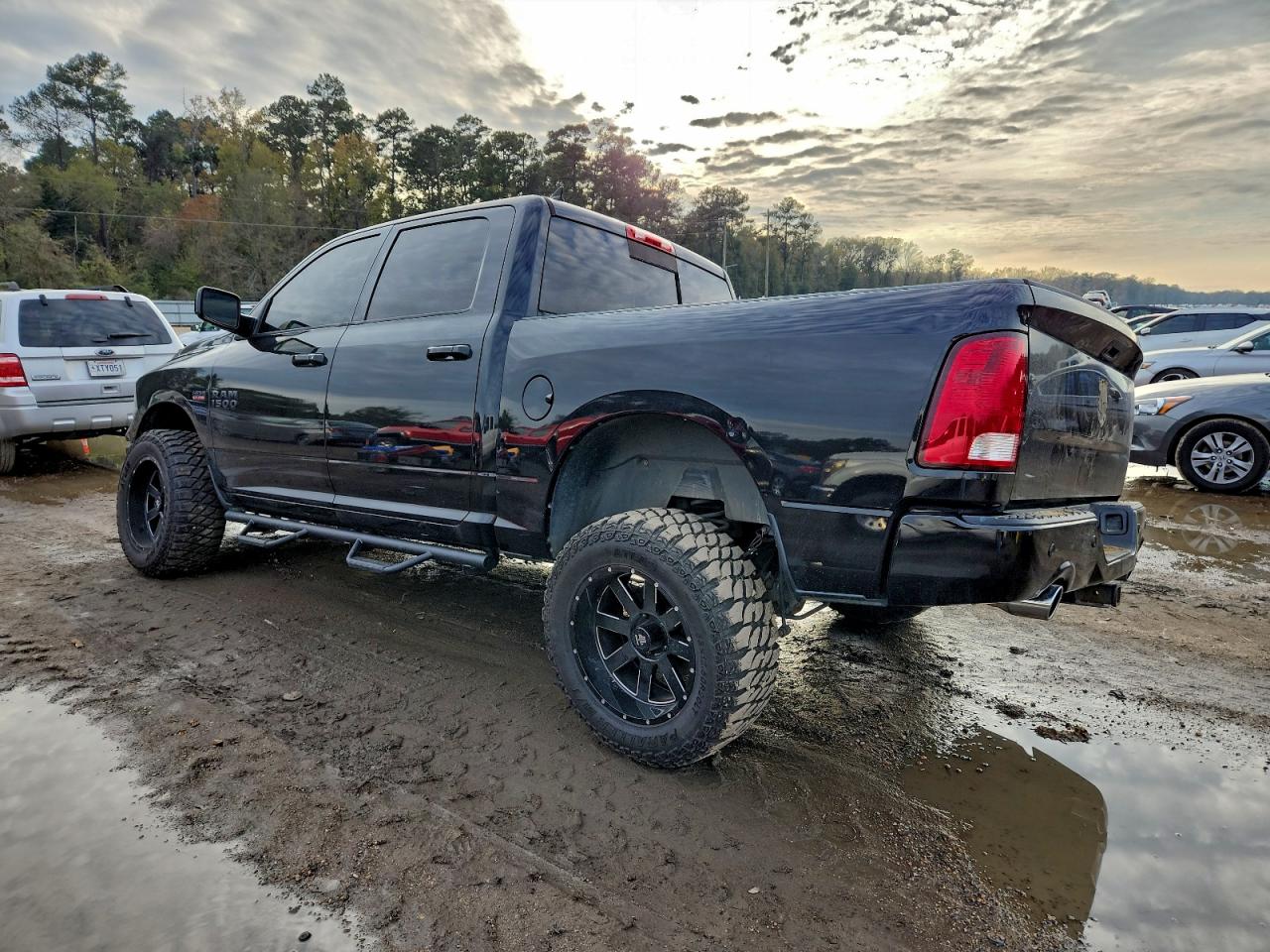 RAM 1500 SLT
