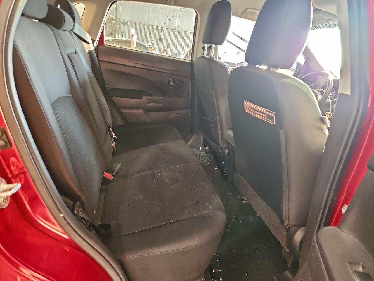 MITSUBISHI OUTLANDER ES