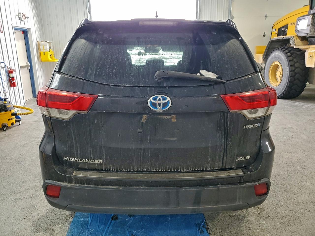 TOYOTA HIGHLANDER HYBRID