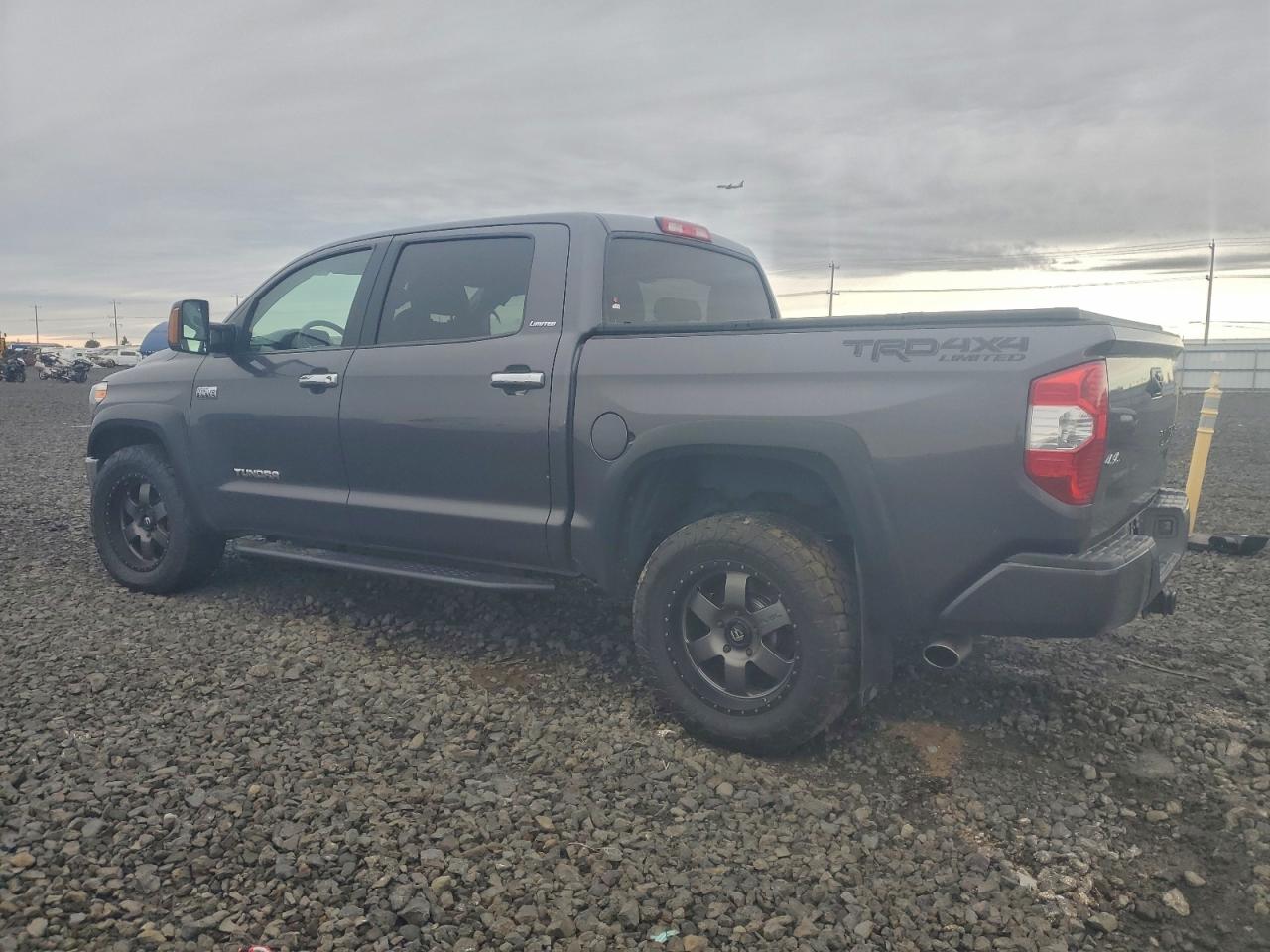 Lot #3309572622 2018 TOYOTA TUNDRA CRE