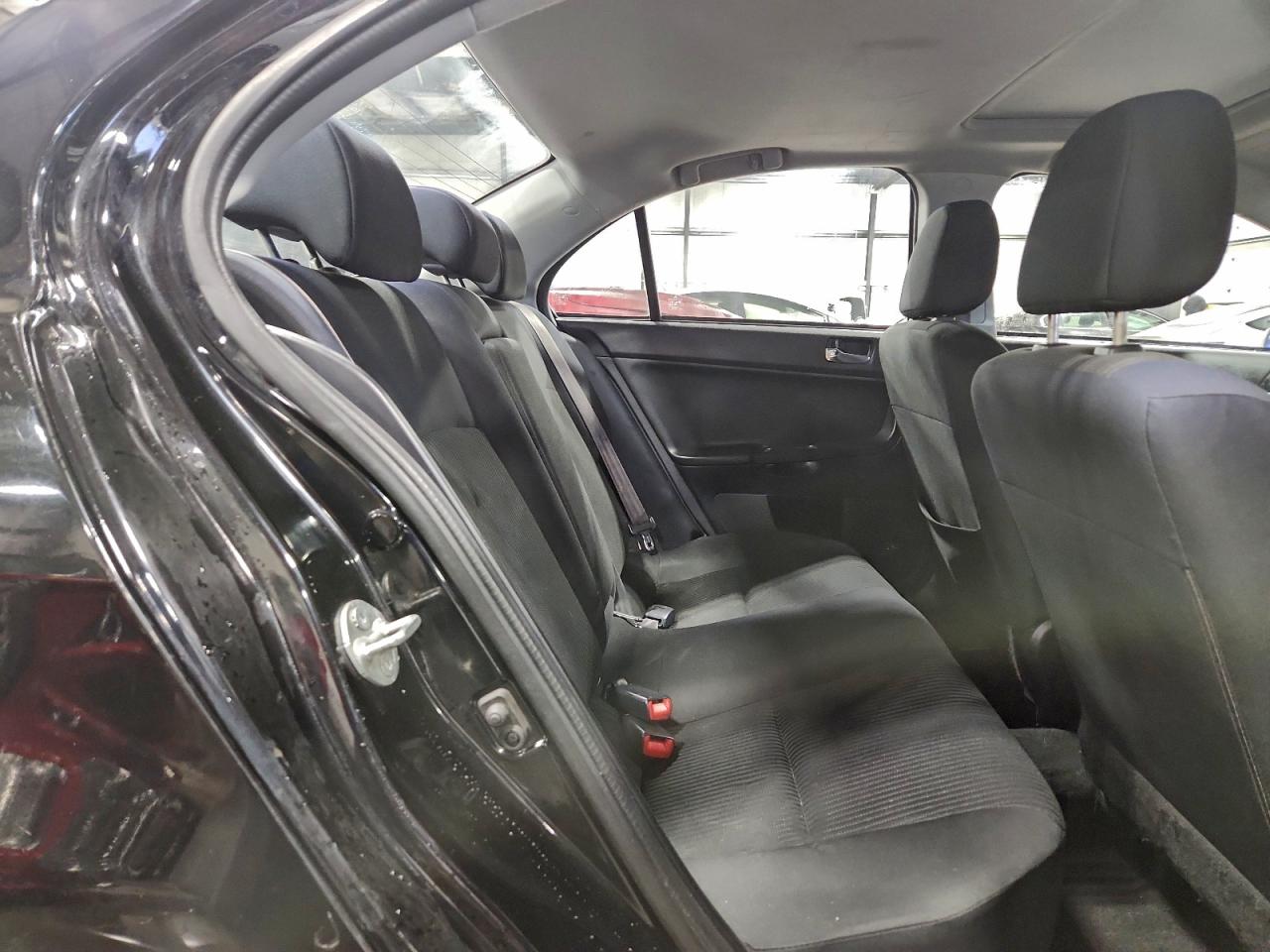 MITSUBISHI LANCER SE