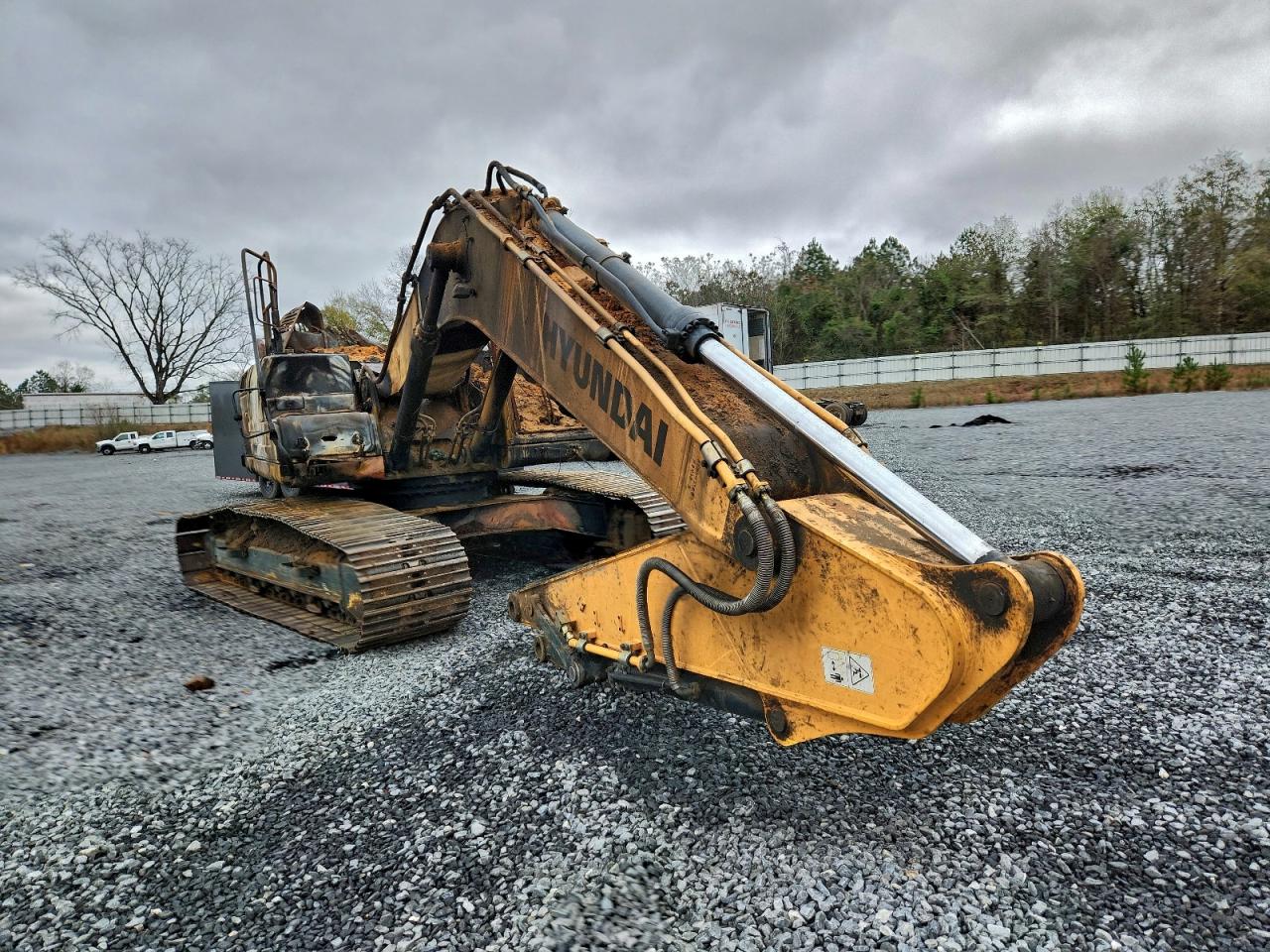 Lot #3303521906 2017 HYUNDAI 260