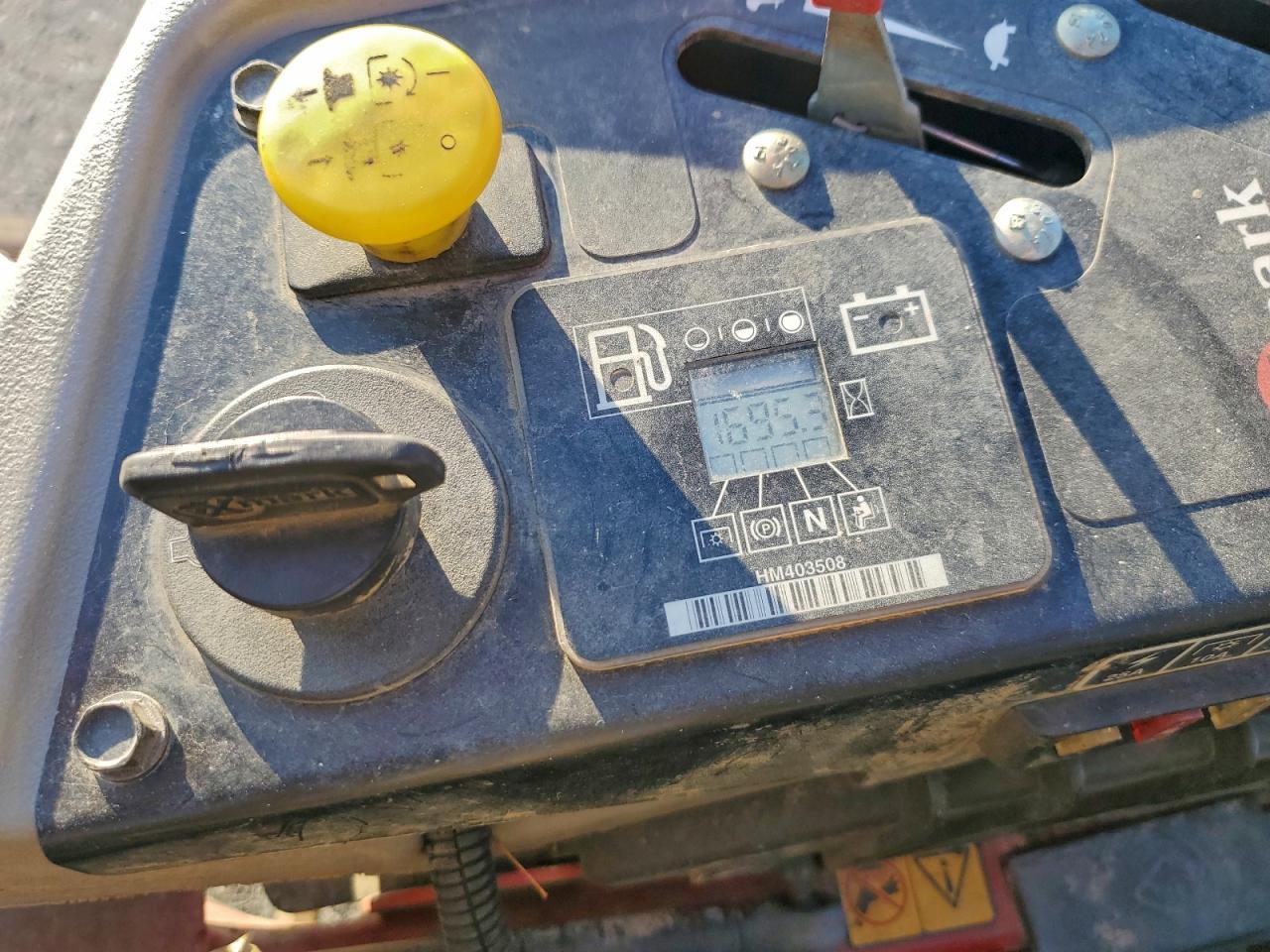 Lot #3305345312 2020 EXMARK ZERO TURN