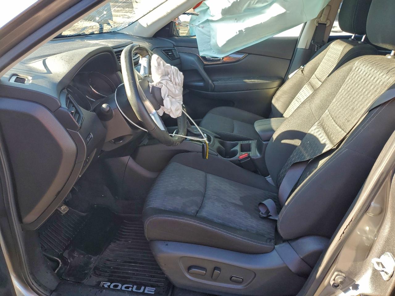 Lot #3318871971 2020 NISSAN ROGUE S