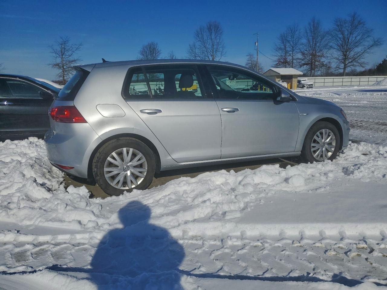 VOLKSWAGEN E-GOLF LIMITED