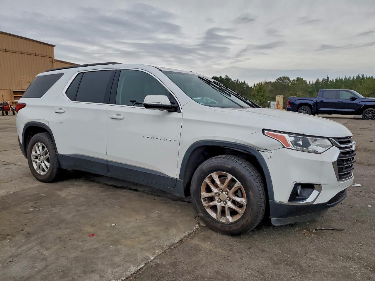 Lot #3317730070 2019 CHEVROLET TRAVERSE L