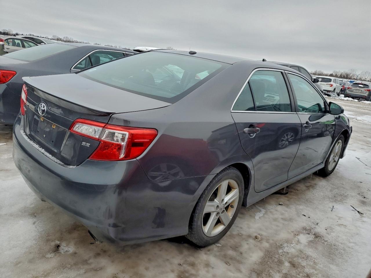 TOYOTA CAMRY L