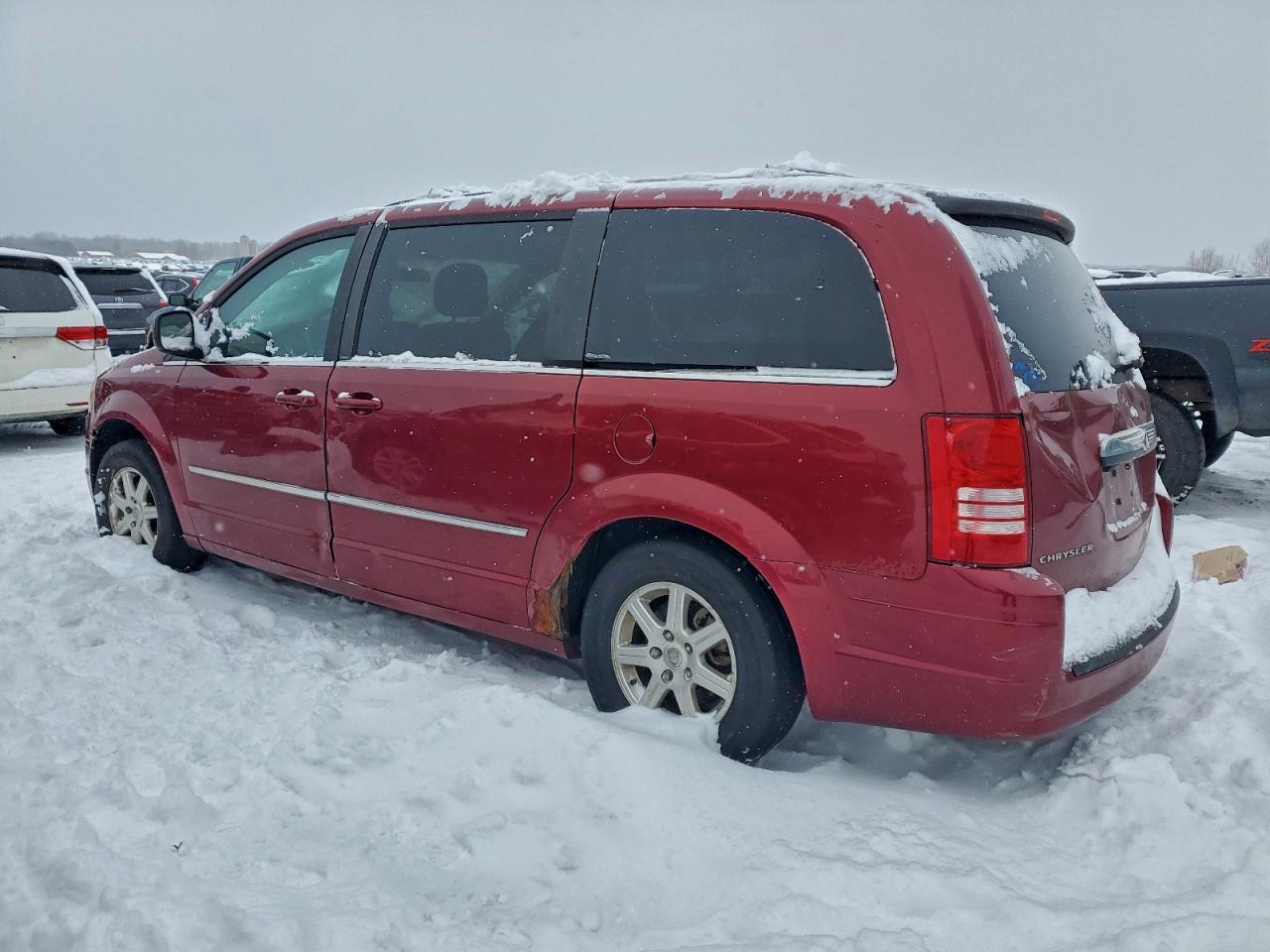 CHRYSLER TOWN & COUNTRY TOURING PLUS