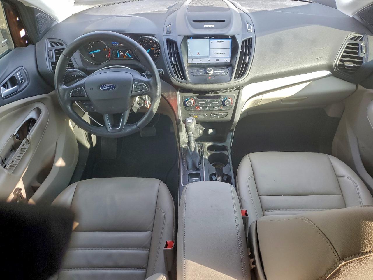 FORD ESCAPE SE