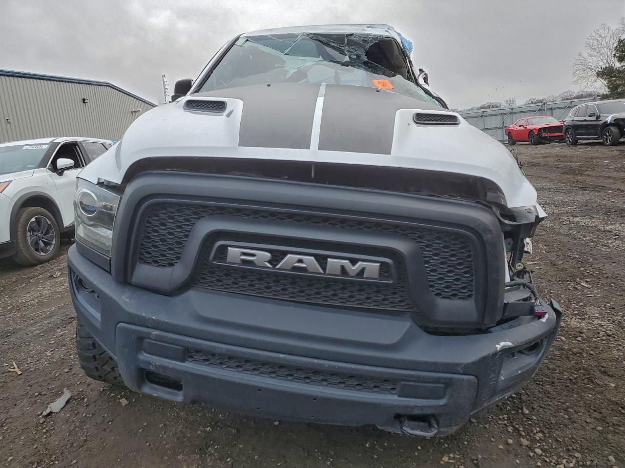 RAM 1500 SLT