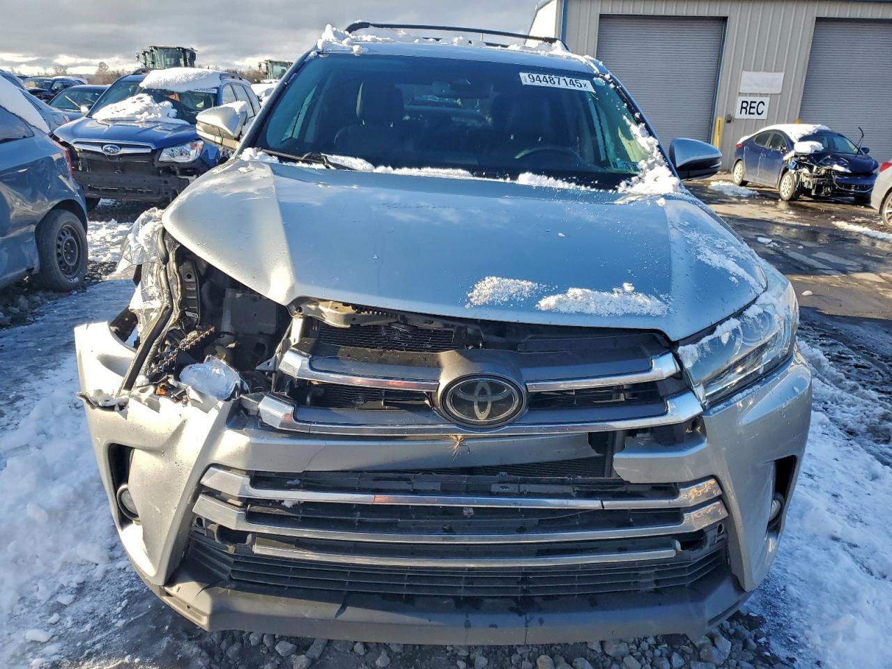 Lot #3316639498 2018 TOYOTA HIGHLANDER